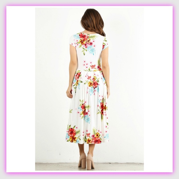 APRIL'S WHITE FLORAL DRESS - Picture 3 of 4